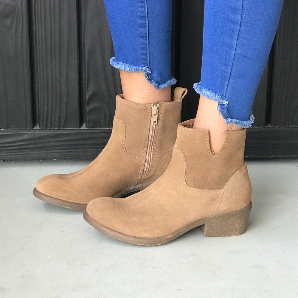 Notched Smooth Suede Distressed Heel Boots - Picture 4 of 8